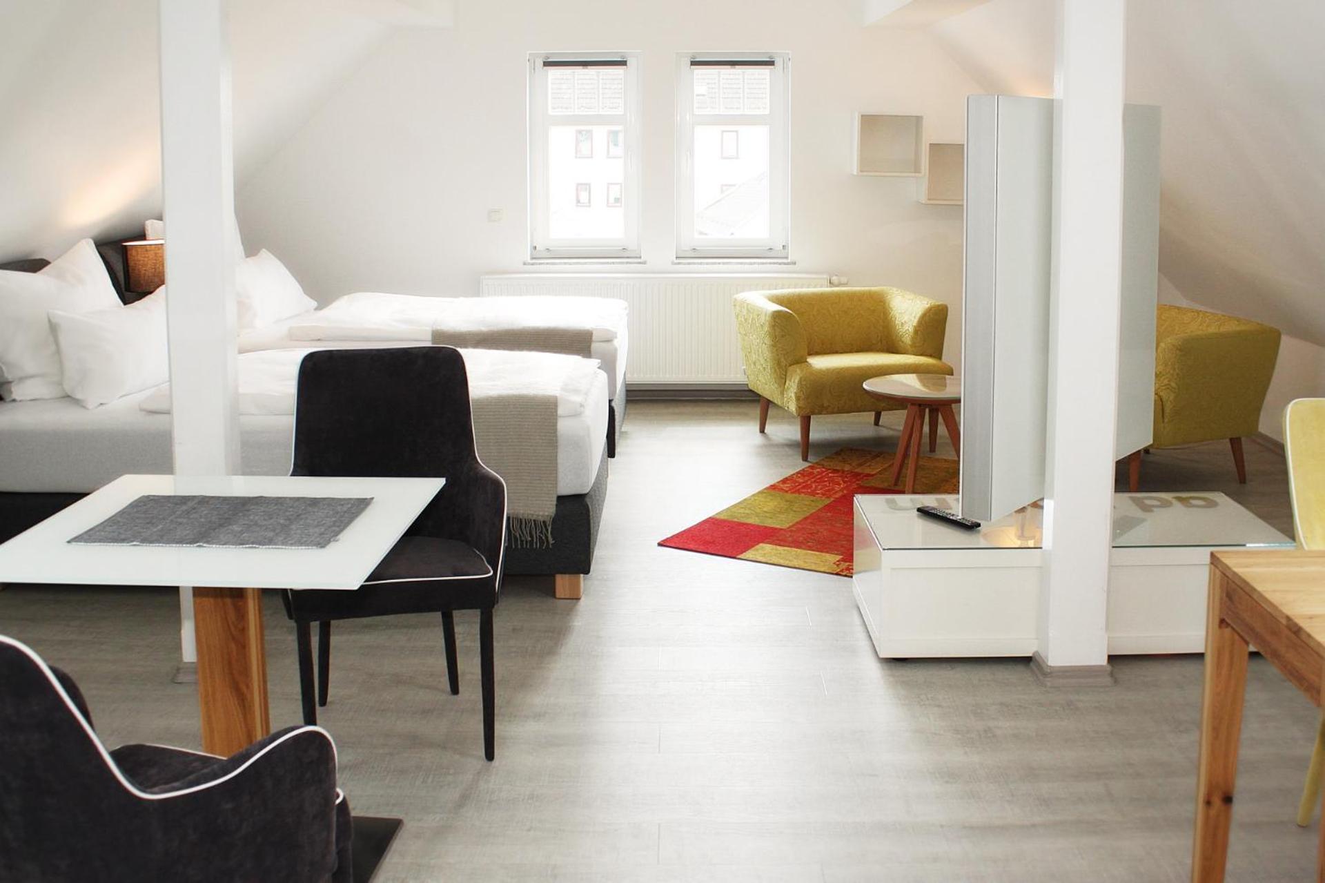 Apartments Im Chateau D'Esprit Höhr-Grenzhausen Esterno foto